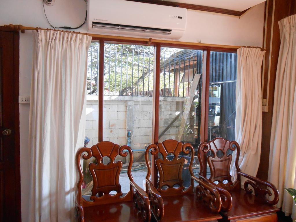 Chanthasom Guesthouse Ban Nongdouang المظهر الخارجي الصورة