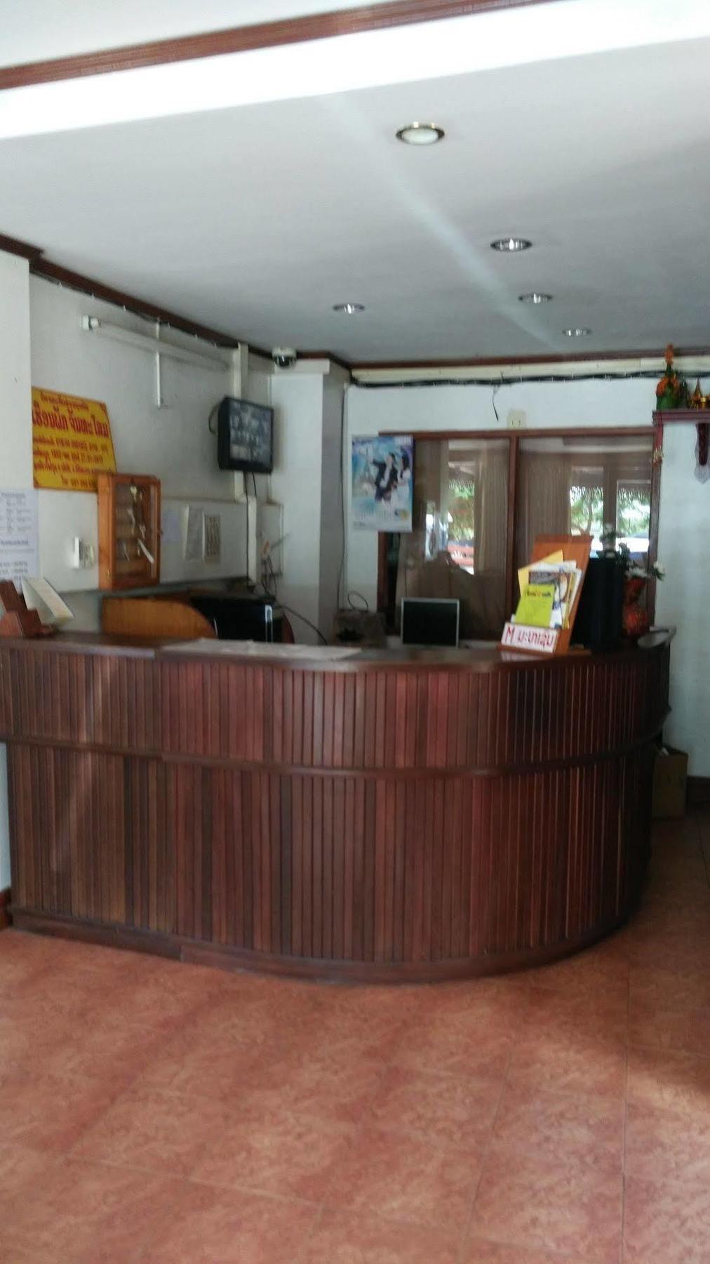 Chanthasom Guesthouse Ban Nongdouang المظهر الخارجي الصورة