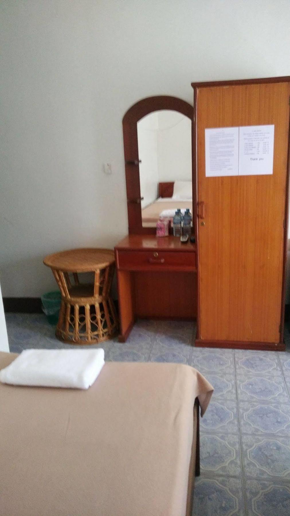 Chanthasom Guesthouse Ban Nongdouang المظهر الخارجي الصورة